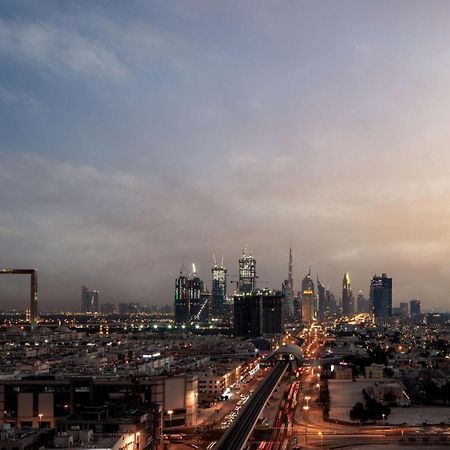 DoubleTree by Hilton Dubai M Square Hotel&Residences Exterior foto Riyadh skyline